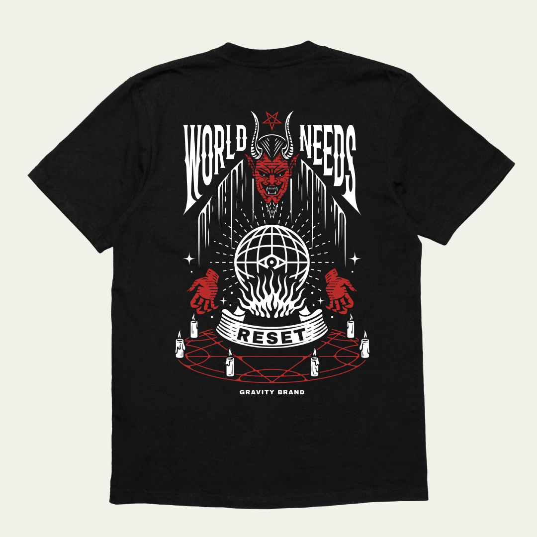 Camiseta World Needs Reset