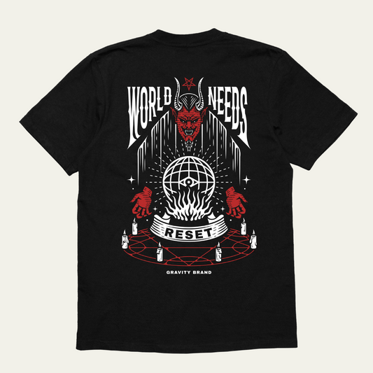 Camiseta World Needs Reset